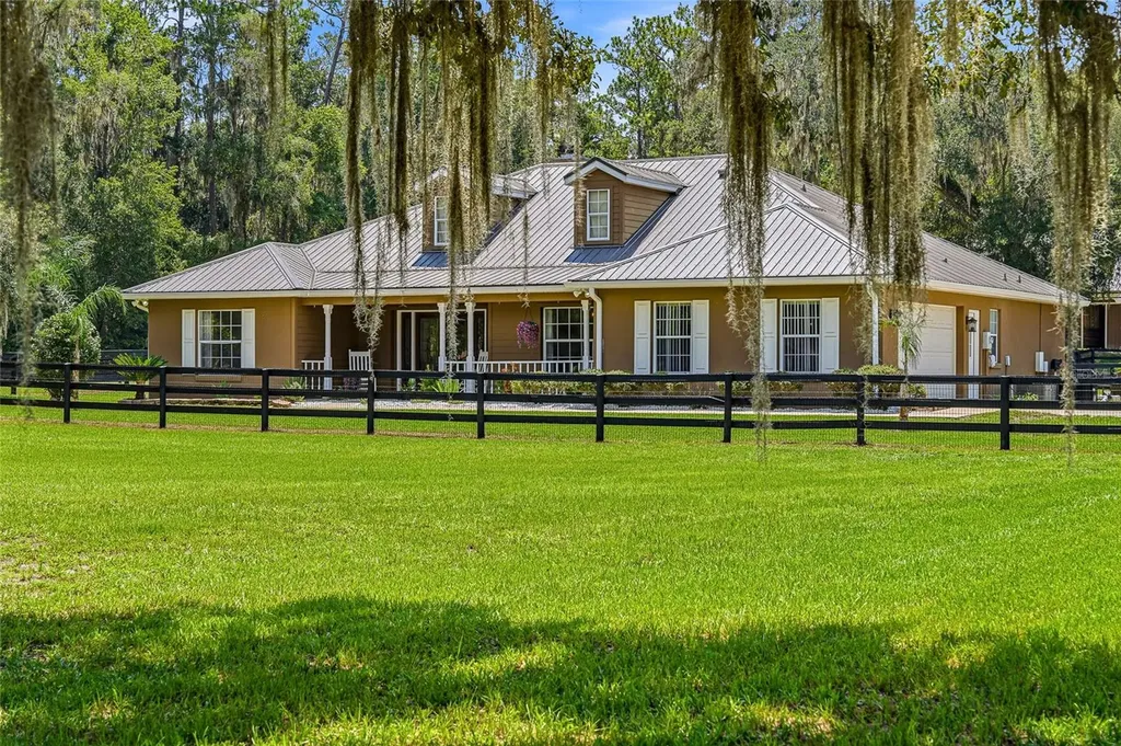 4 Middleground Road Ocala FL 34482