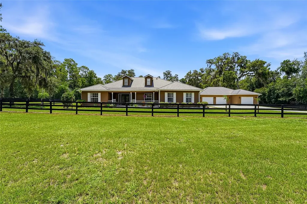 4 Middleground Road Ocala FL 34482