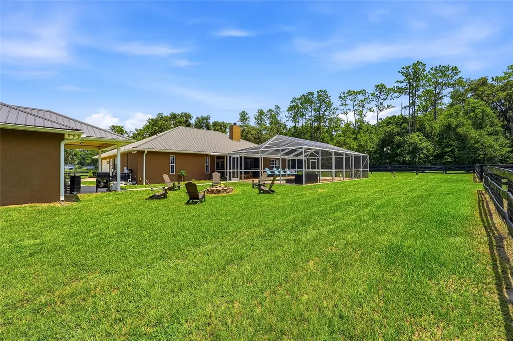 4 Middleground Road Ocala FL 34482