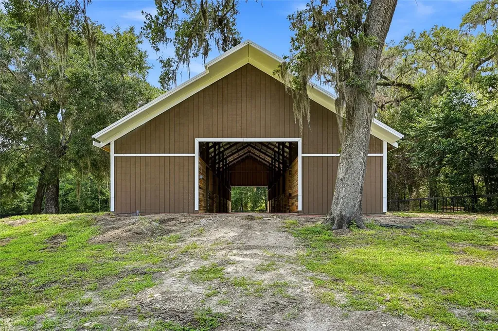 4 Middleground Road Ocala FL 34482