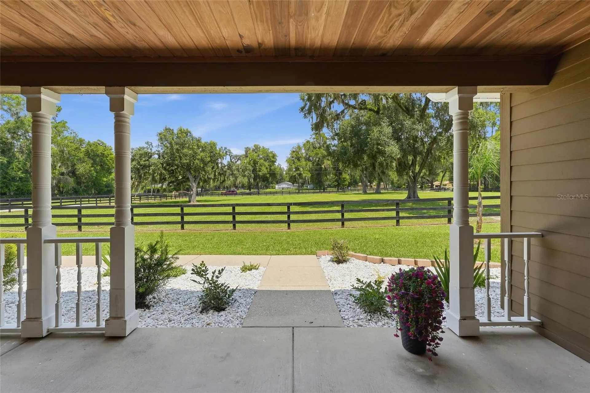 4 Middleground Road Ocala FL 34482