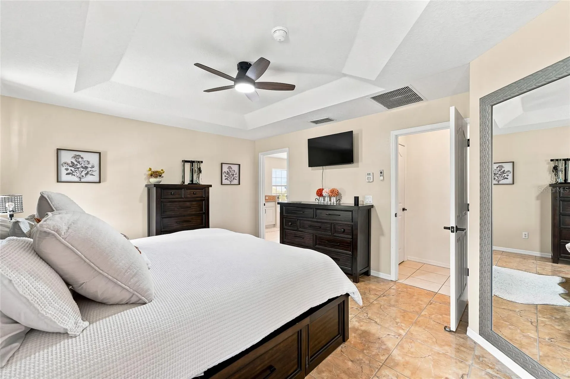 4 Middleground Road Ocala FL 34482