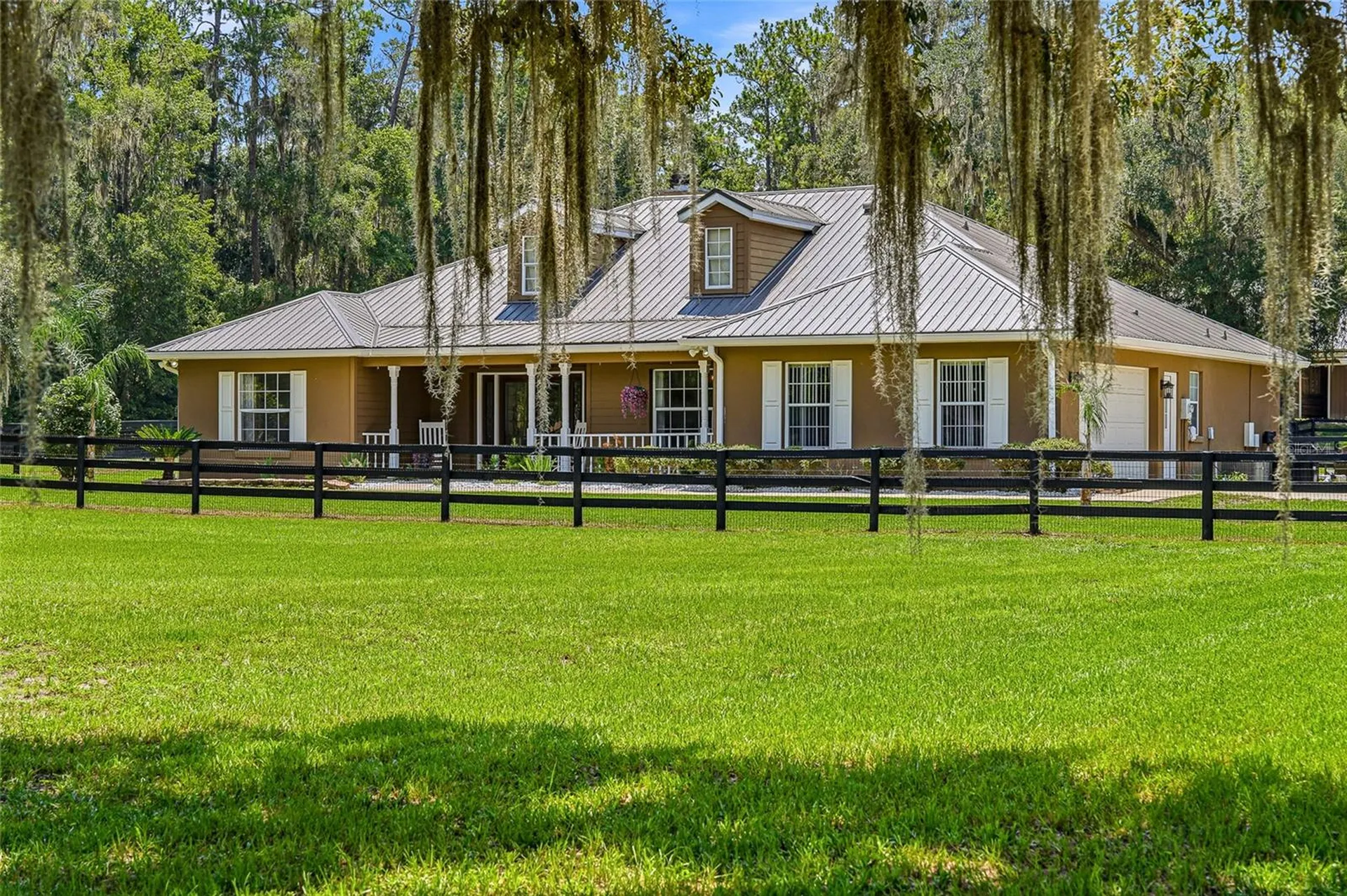 4 Middleground Road Ocala FL 34482