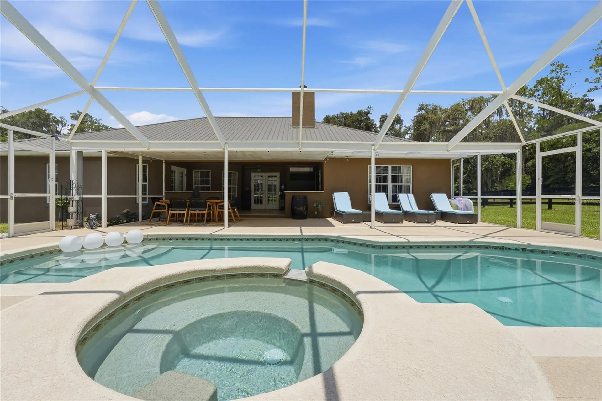 4 Middleground Road Ocala FL 34482