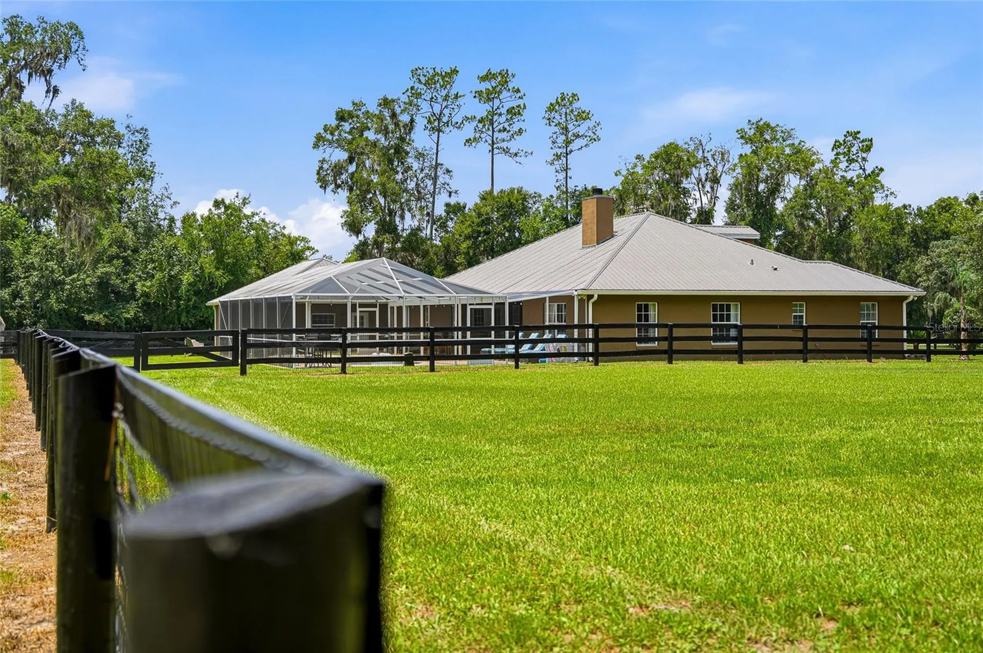 4 Middleground Road Ocala FL 34482
