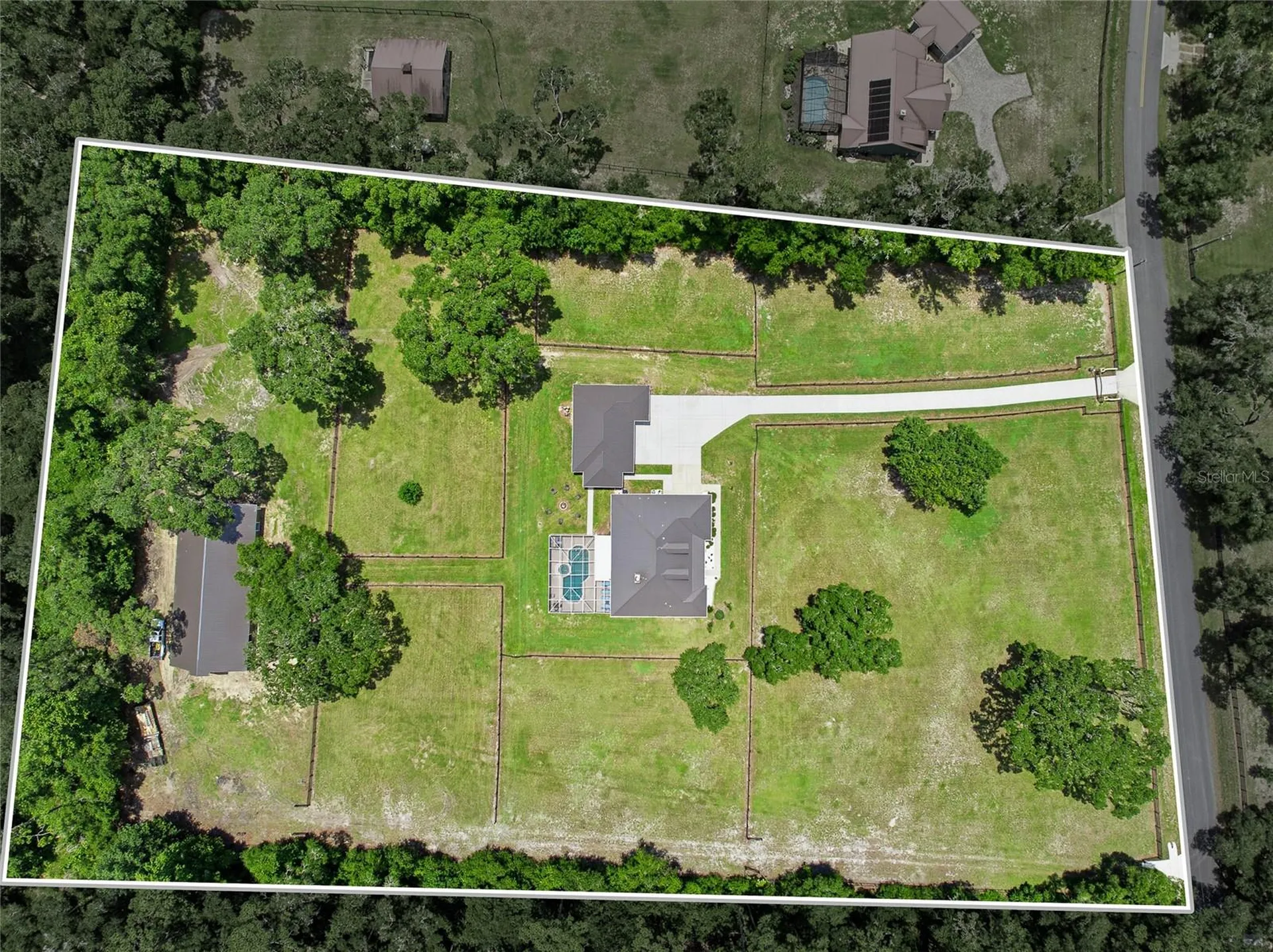 4 Middleground Road Ocala FL 34482