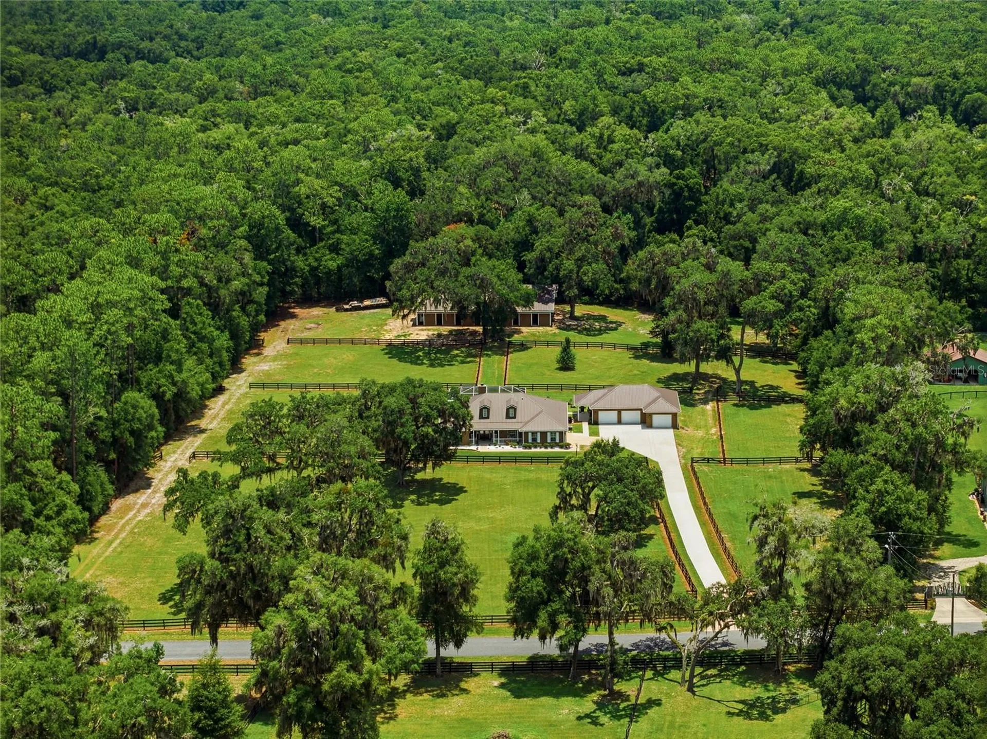 4 Middleground Road Ocala FL 34482