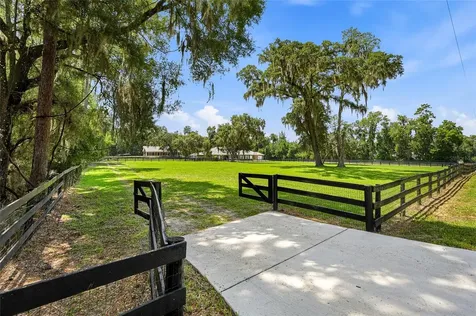 4 Middleground Road Ocala FL 34482