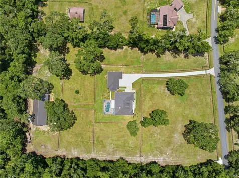 4 Middleground Road Ocala FL 34482