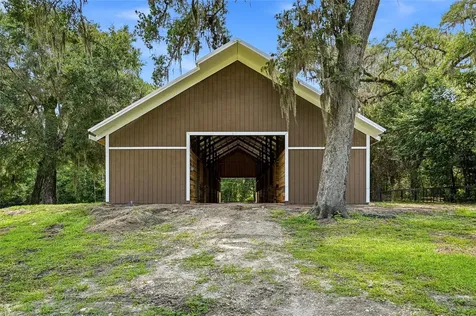 4 Middleground Road Ocala FL 34482