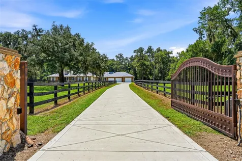 4 Middleground Road Ocala FL 34482