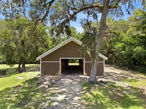 4 Middleground Road Ocala FL 34482