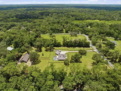 4 Middleground Road Ocala FL 34482