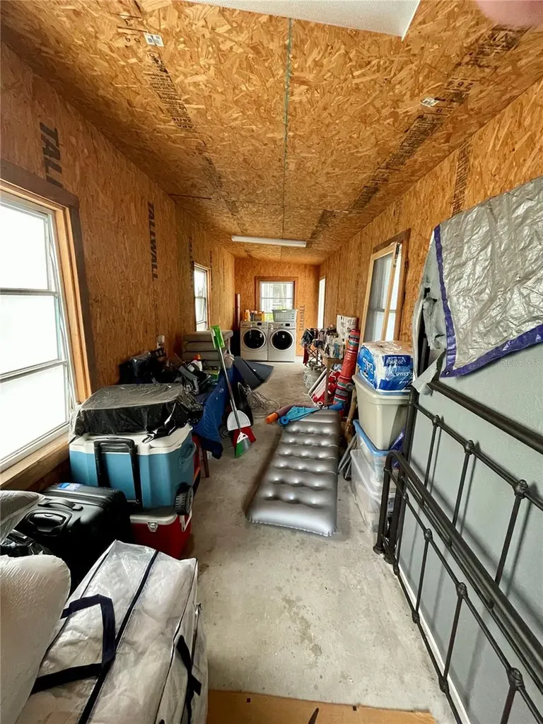2703 10th Avenue W Bradenton FL 34205