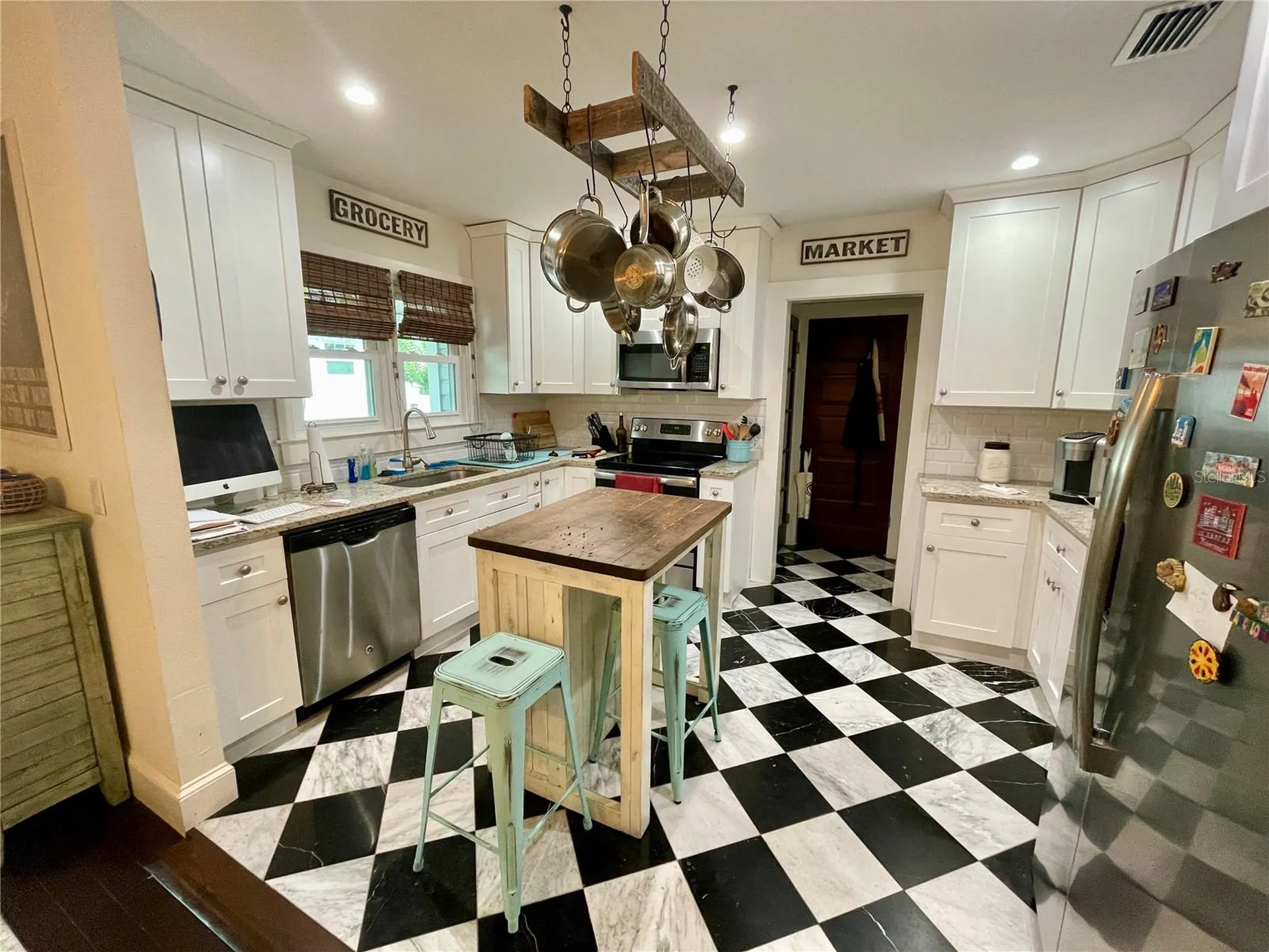 2703 10th Avenue W Bradenton FL 34205