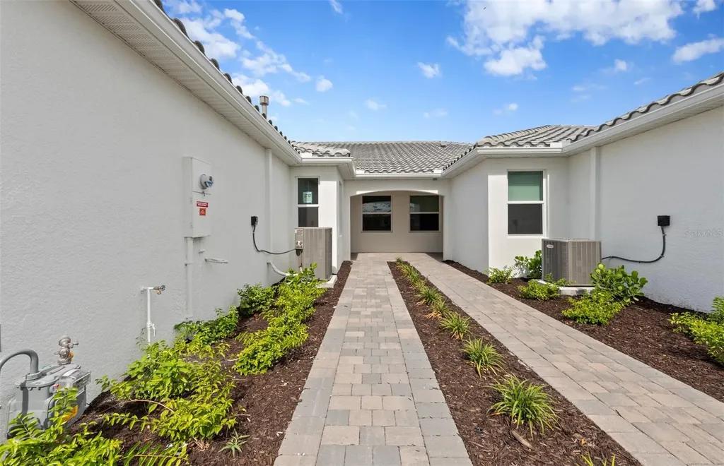 27108 Clam Shell Court Englewood FL 34223