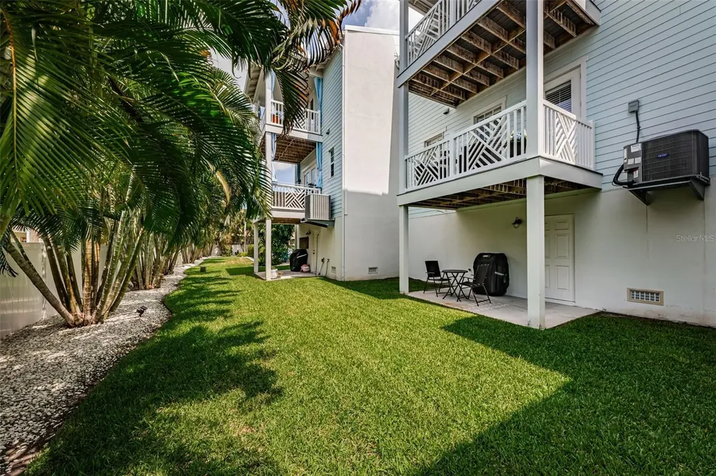 7010 Grevilla Avenue S South Pasadena FL 33707