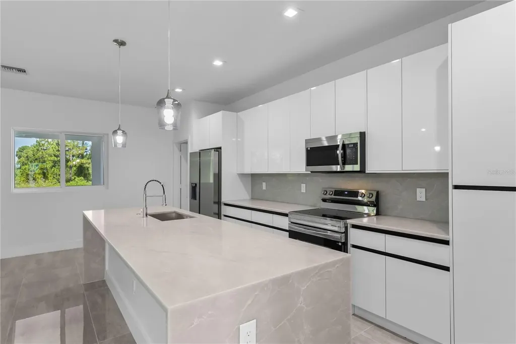 828 Genoa Avenue S Lehigh Acres FL 33974