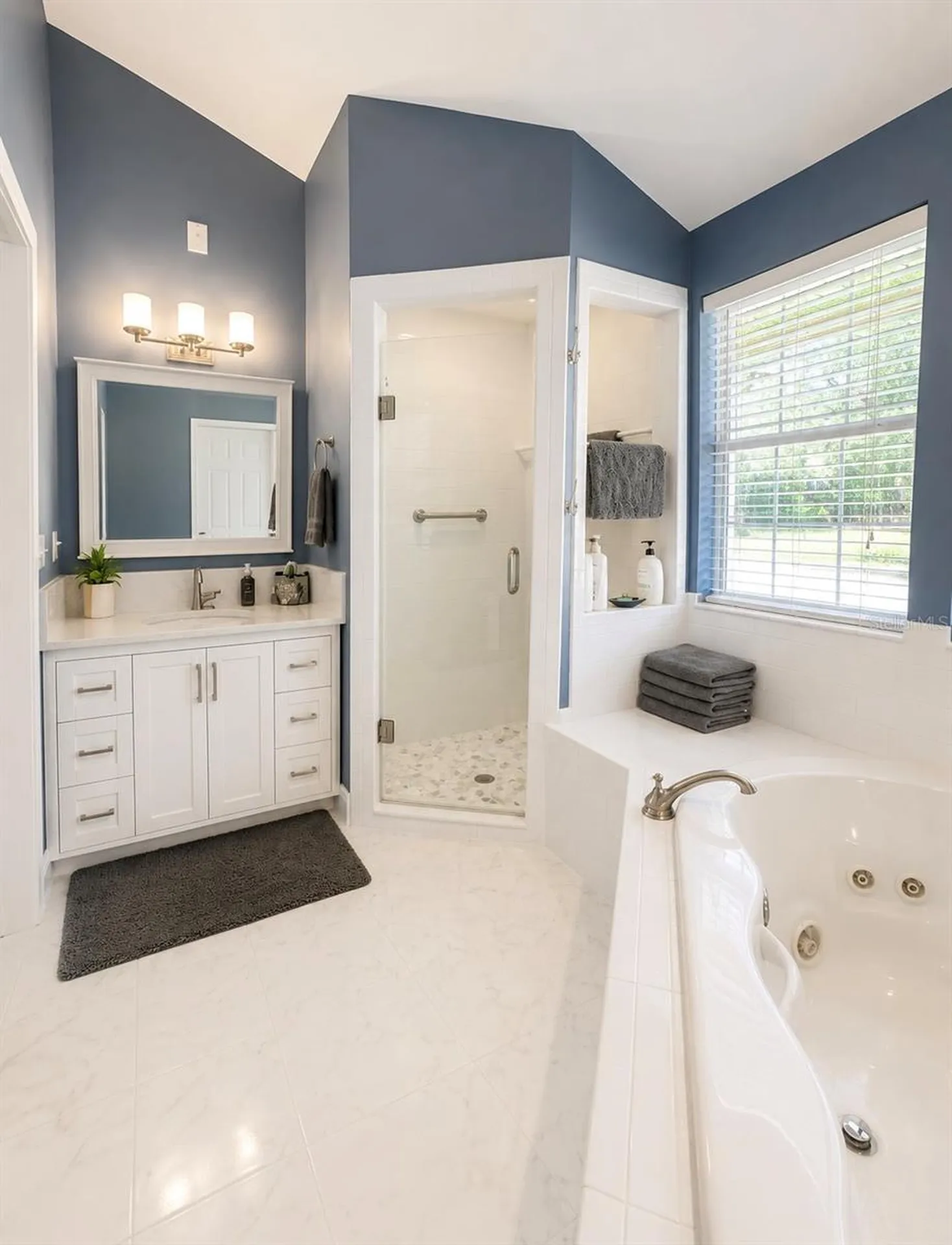18848 SW 60th Street Dunnellon FL 34432