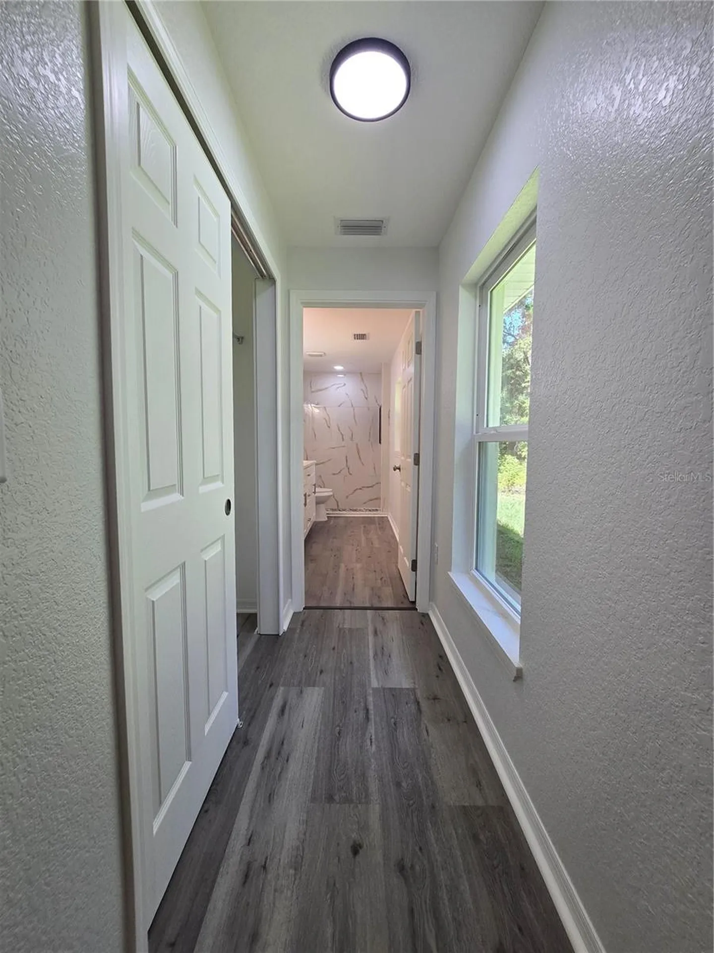 11 Sequoia Loop Place Ocklawaha FL 32179