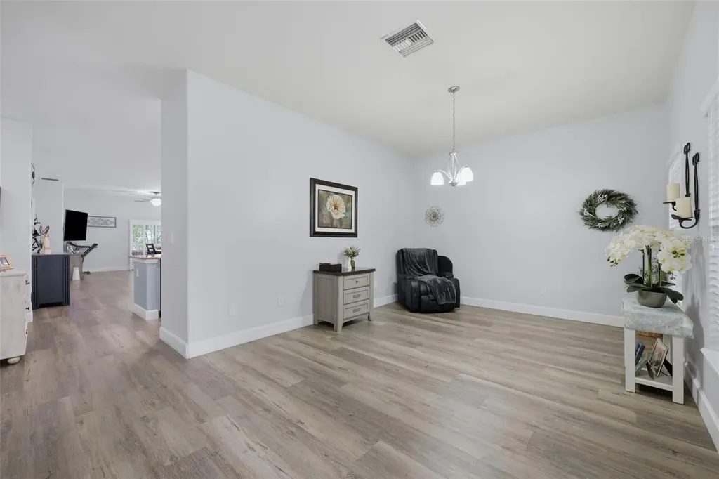 2814 Maple Brook Loop Lutz FL 33558