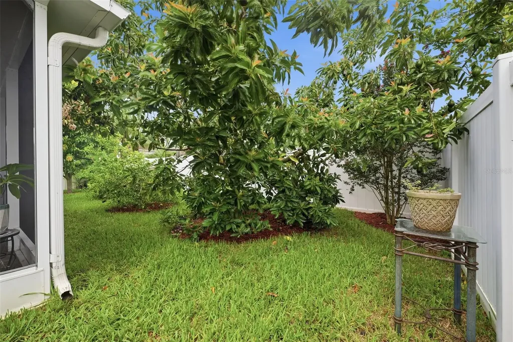 2814 Maple Brook Loop Lutz FL 33558