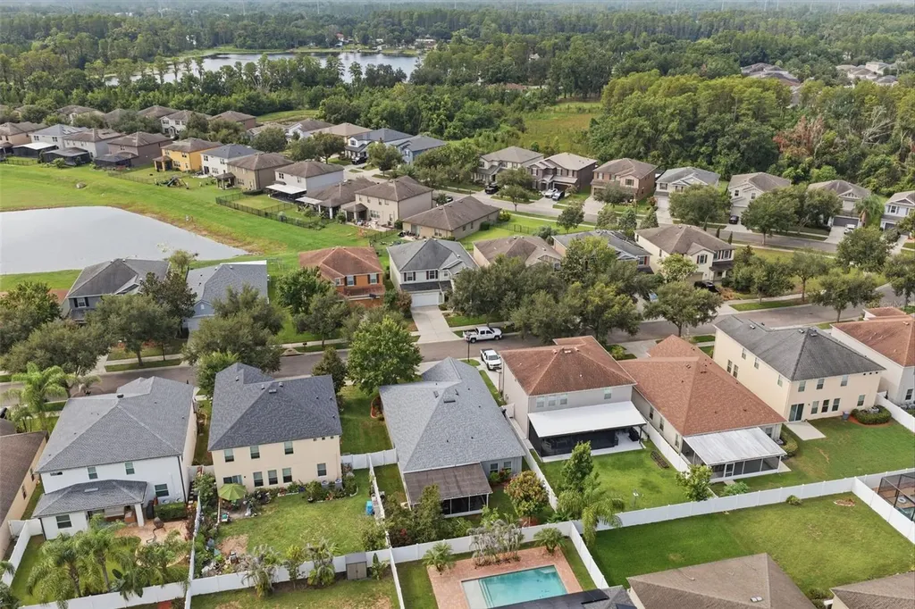 2814 Maple Brook Loop Lutz FL 33558