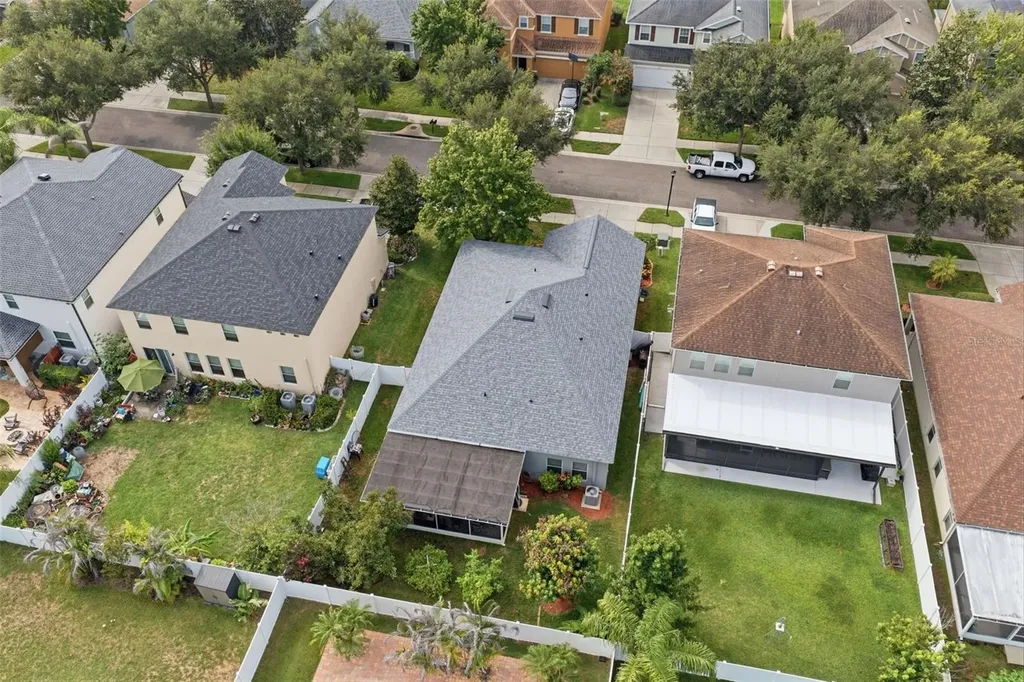 2814 Maple Brook Loop Lutz FL 33558