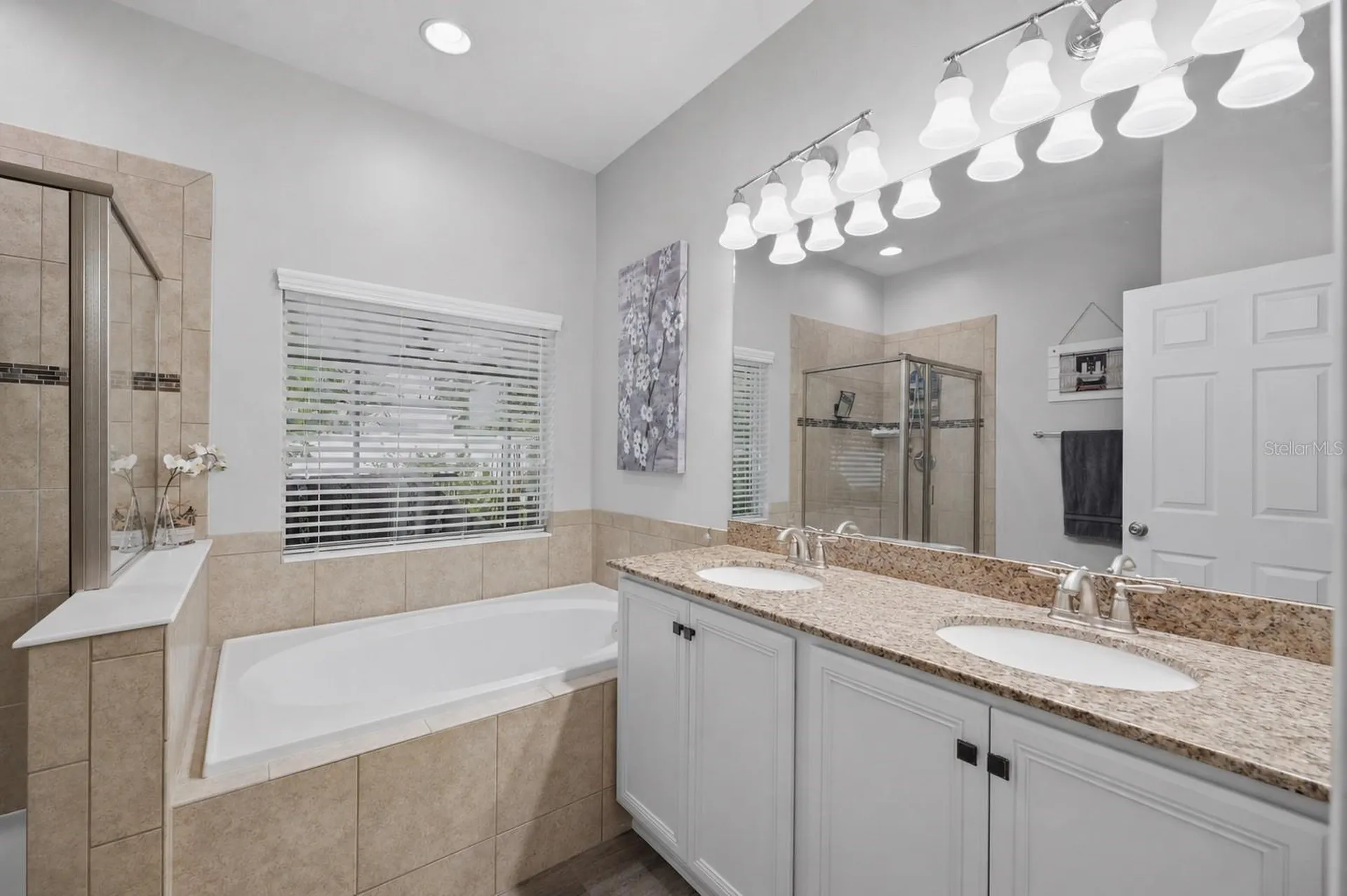 2814 Maple Brook Loop Lutz FL 33558