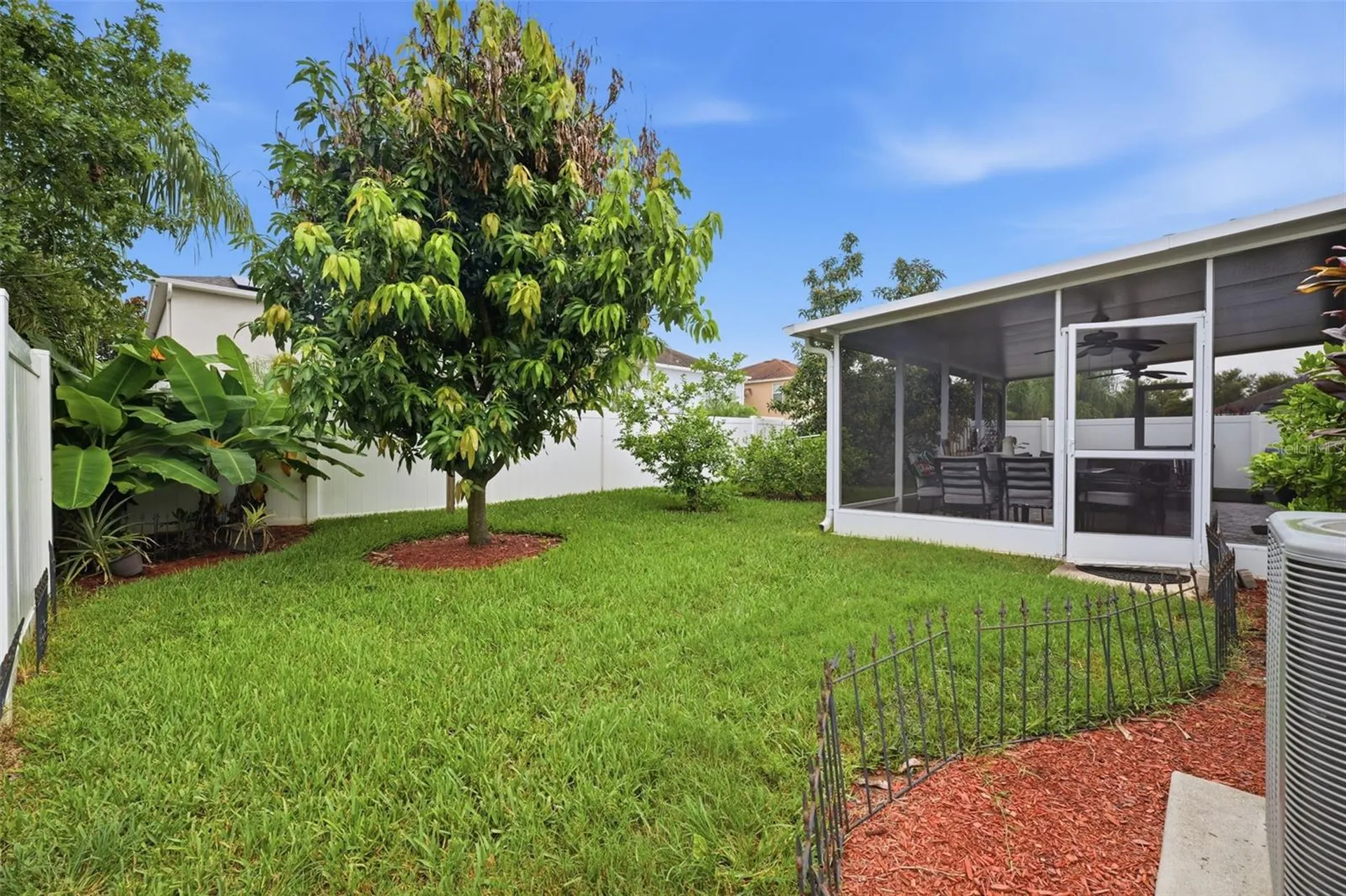 2814 Maple Brook Loop Lutz FL 33558