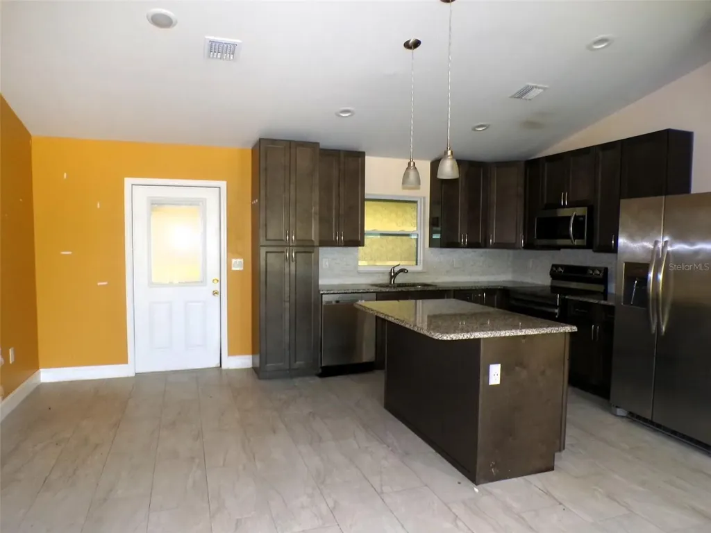 3724 Tracy Street Fort Myers FL 33905