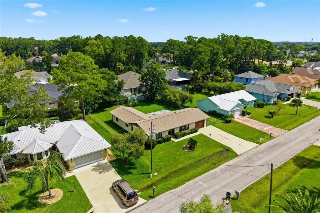 10 Fenwick Lane Palm Coast FL 32137