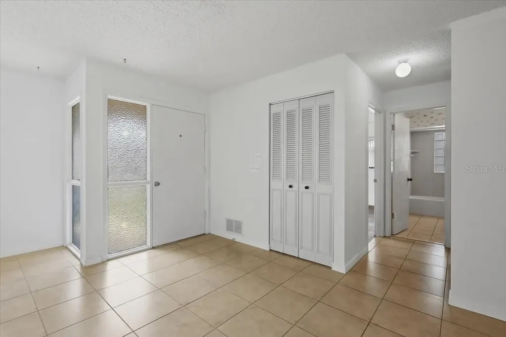 10 Fenwick Lane Palm Coast FL 32137