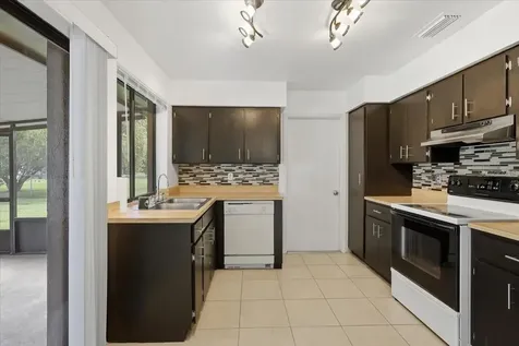 10 Fenwick Lane Palm Coast FL 32137