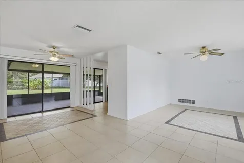 10 Fenwick Lane Palm Coast FL 32137