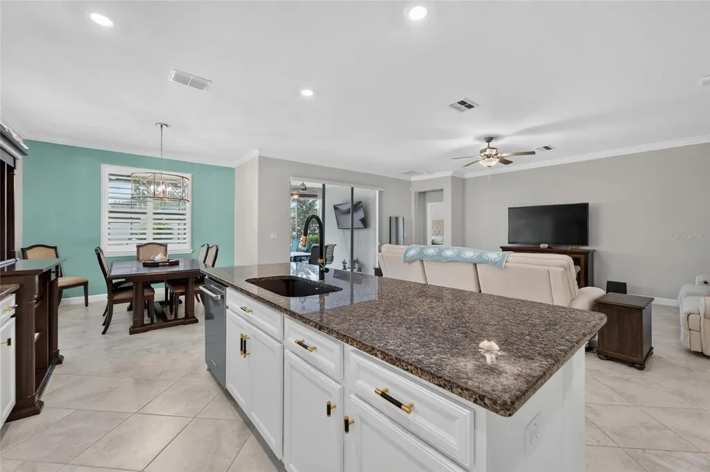 16817 Whisper Elm Street Wimauma FL 33598