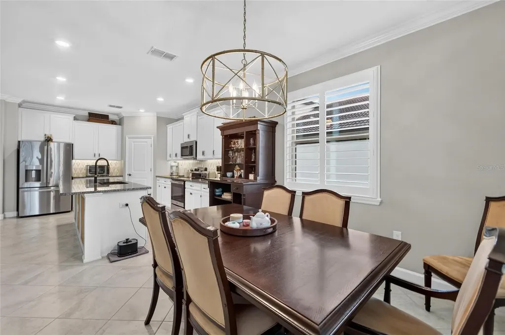 16817 Whisper Elm Street Wimauma FL 33598