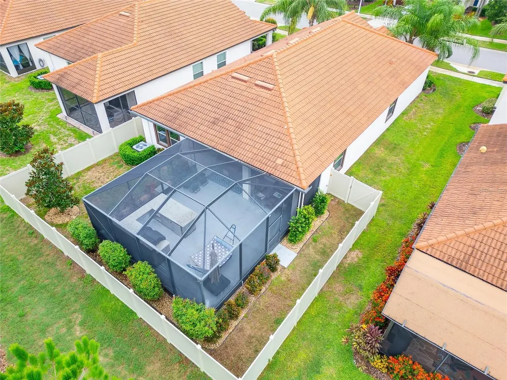 16817 Whisper Elm Street Wimauma FL 33598