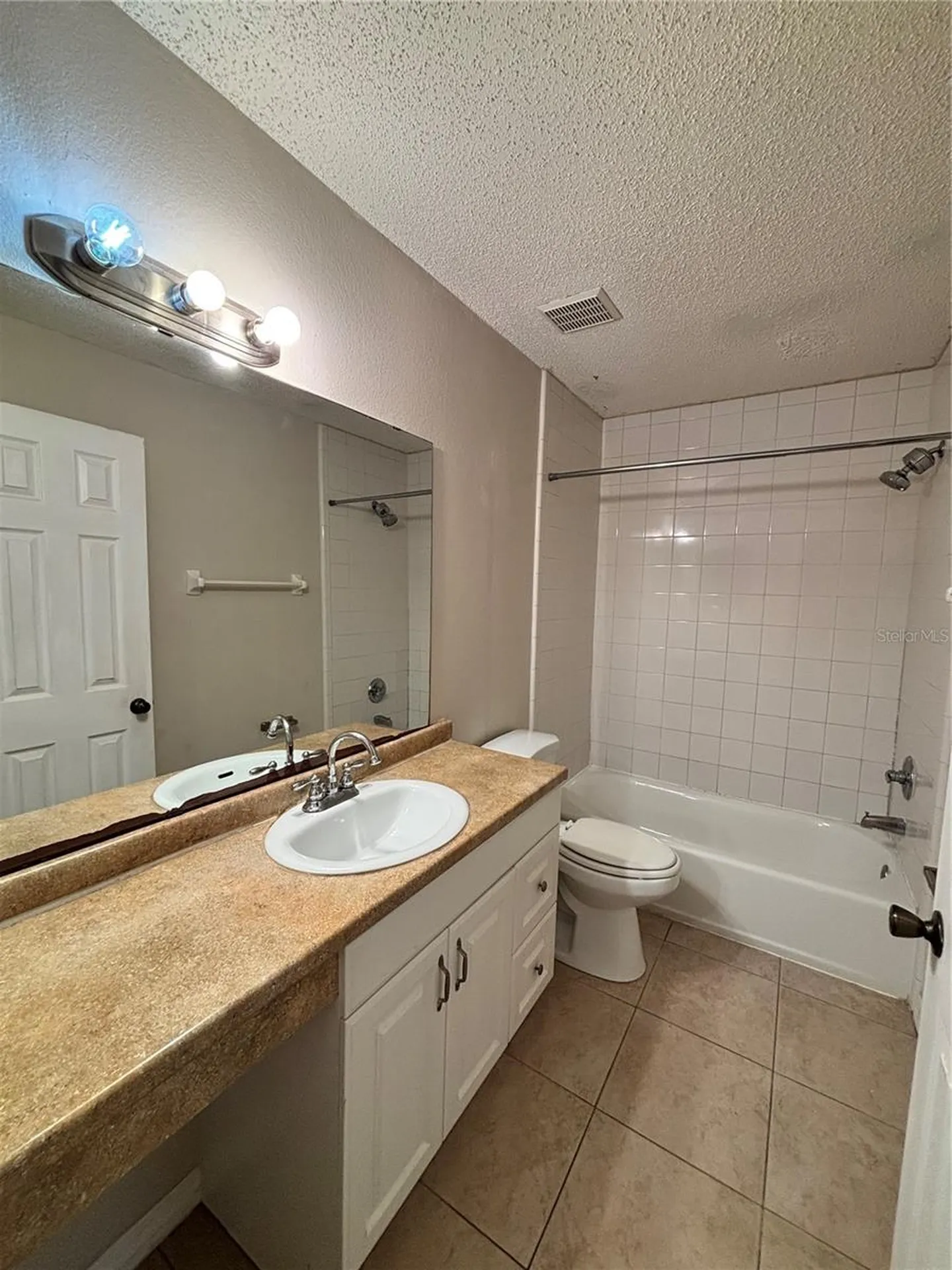 2030 Cascades Boulevard Kissimmee FL 34741