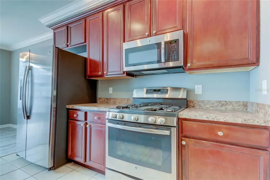 10003 Bradwell Place Tampa FL 33626