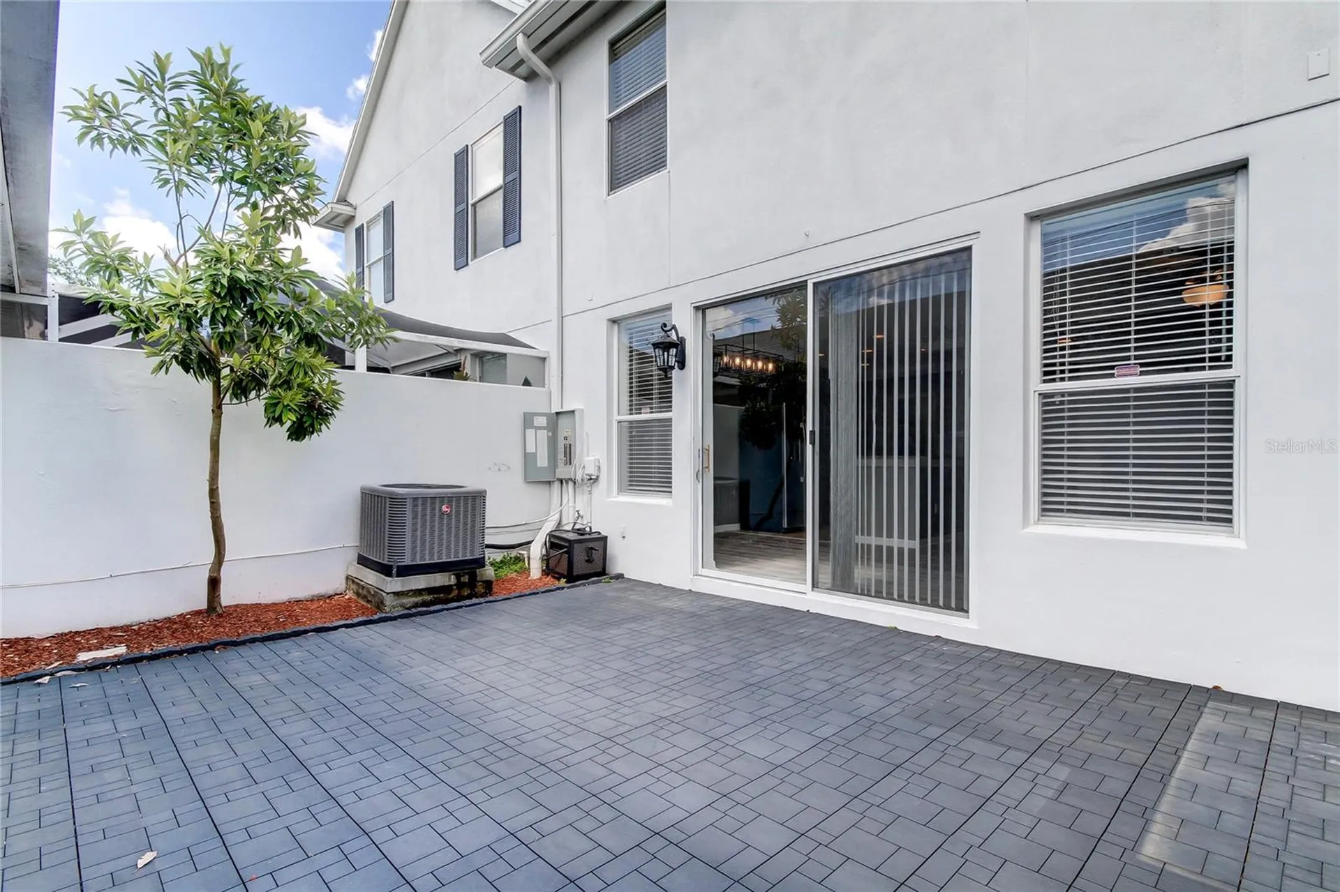 10003 Bradwell Place Tampa FL 33626