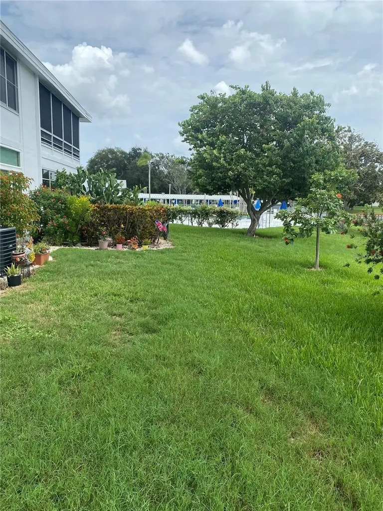 8350 112th Street Seminole FL 33772