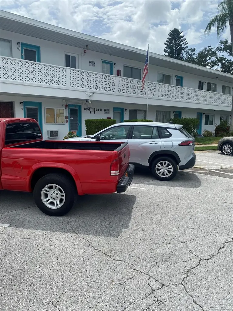 8350 112th Street Seminole FL 33772