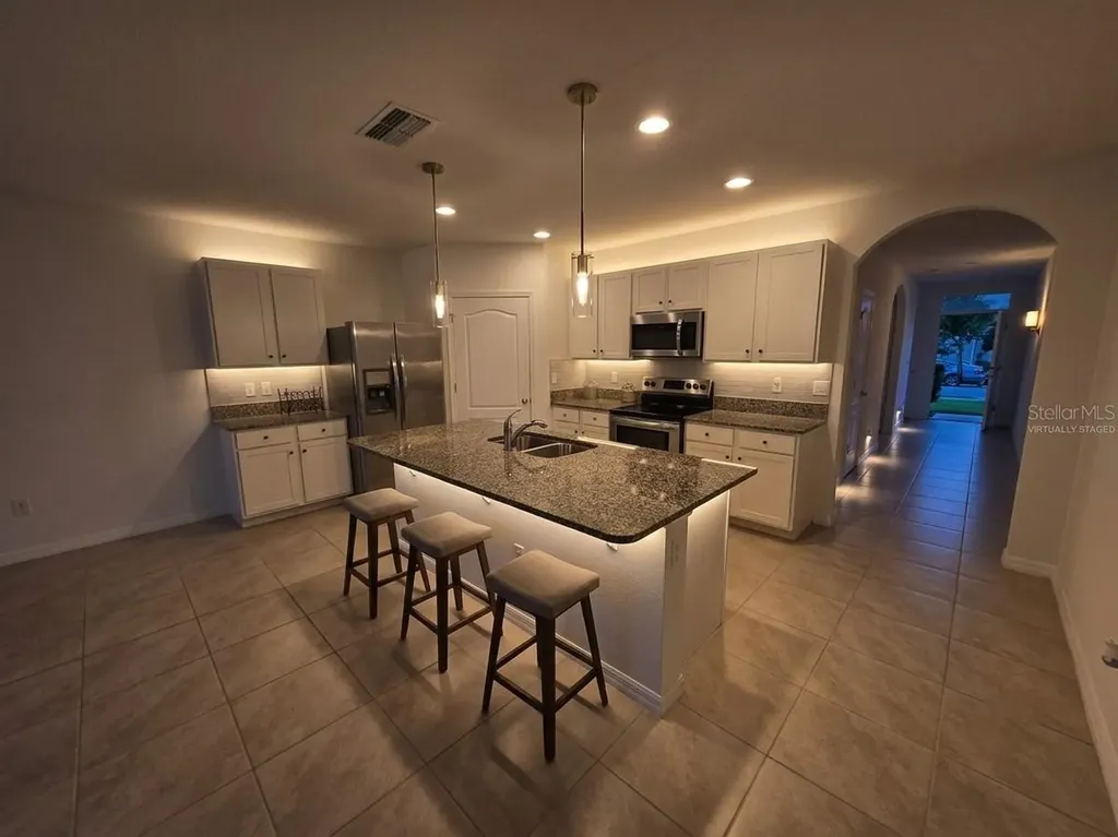 2487 White Lilly Drive Kissimmee FL 34747