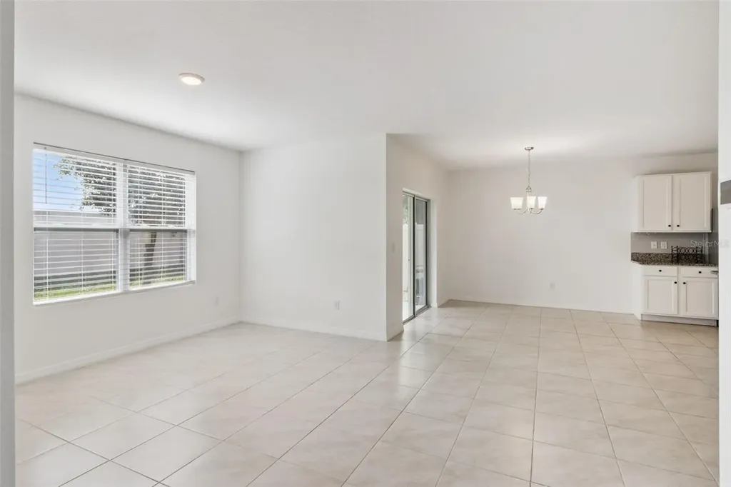 2487 White Lilly Drive Kissimmee FL 34747