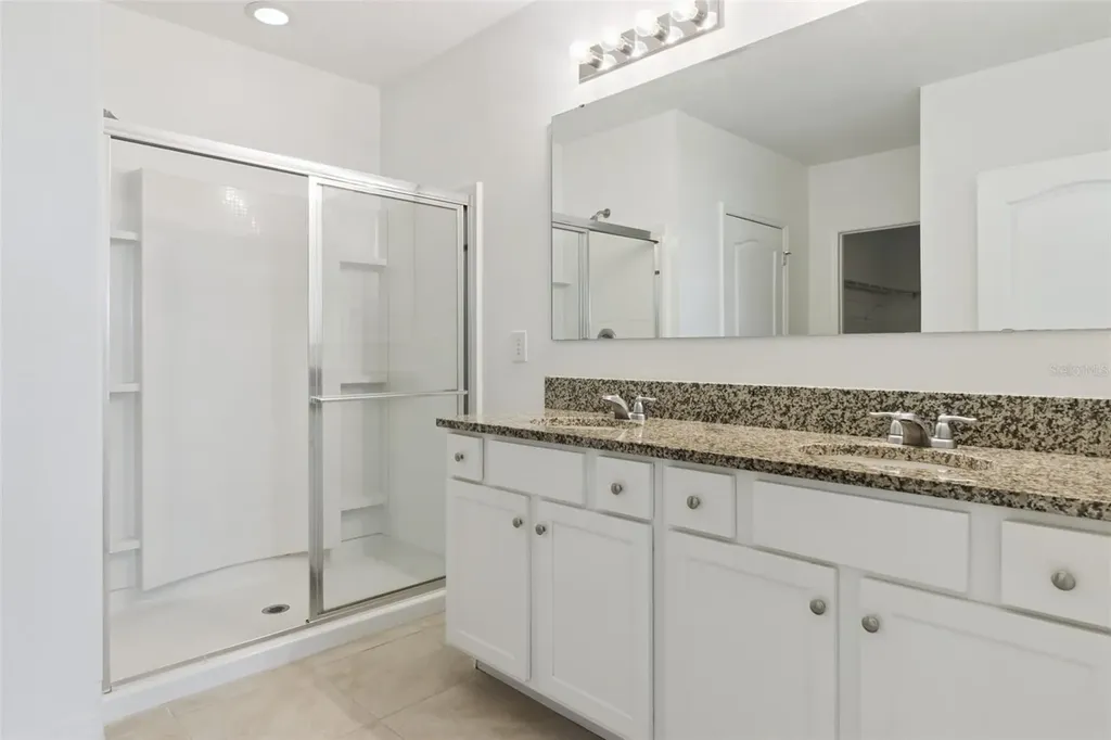 2487 White Lilly Drive Kissimmee FL 34747
