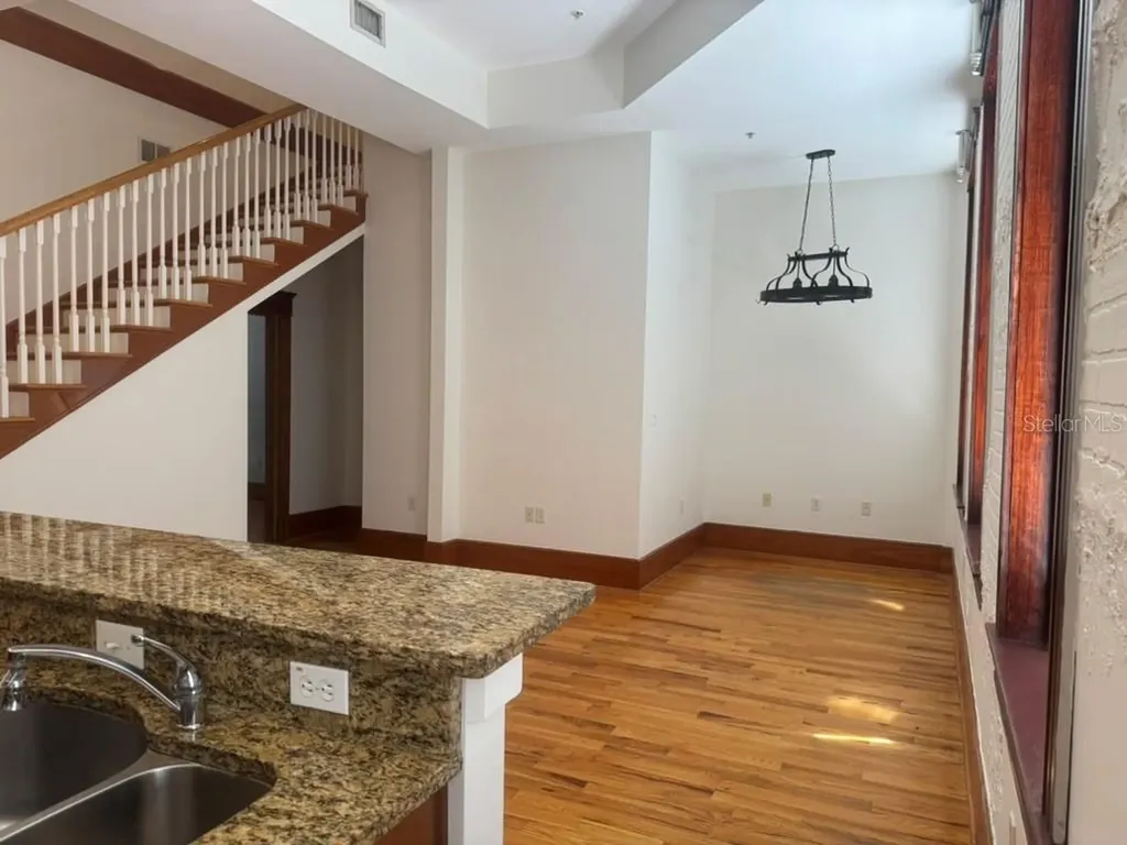 1229 N Franklin Street Tampa FL 33602