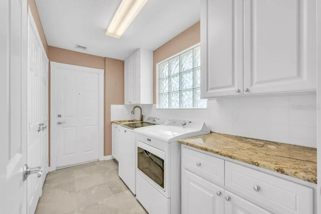7617 Camminare Drive Sarasota FL 34238