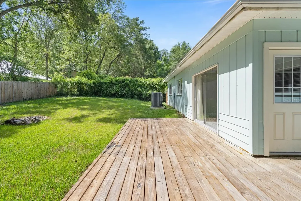121 NW 29th Street Gainesville FL 32607