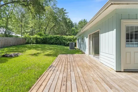 121 NW 29th Street Gainesville FL 32607